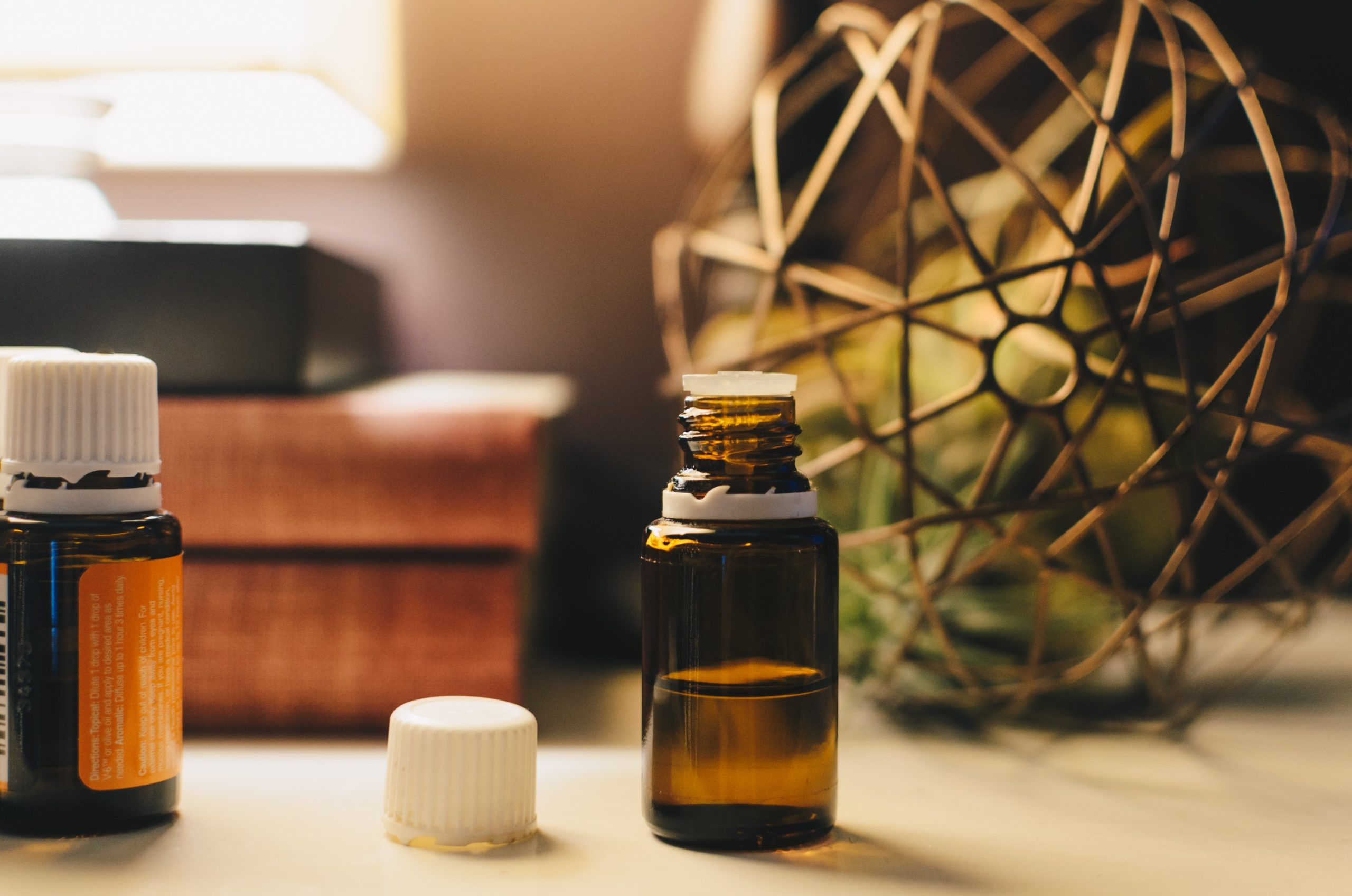 consultation naturopathie lyon Huiles essentielles et ondes de forme